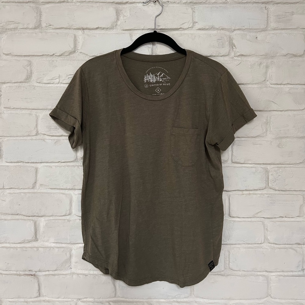 Green pocket tee by United by Blue